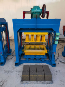 Máquina de Fabricación de Ladrillos por Moldeo por Vibración con Mezclador, Venta Caliente en el Sudeste Asiático, Producción con Máquina de Formación de Bloques de Cal - Product Image 3