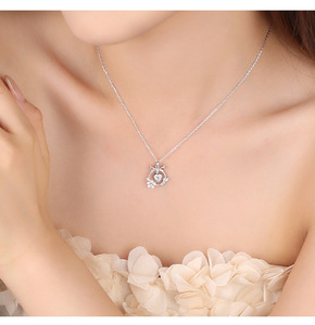 Collar con Colgante de Corazón Circular Floral de Plata de Ley S925, Circonita Cúbica Brillante, Joyería Fina Romántica para Mujer, Uso Diario, Boda - Product Image 2