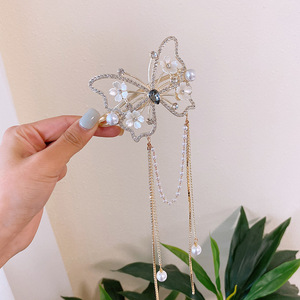 Versatile frangia farfalla mollette per capelli da donna di lusso con fiori di rosa alla moda coreana eleganti accessori per capelli per ragazze