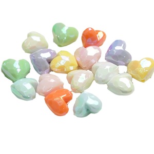 Macaron UV Color sólido colorido en forma de corazón acrílico cuentas sueltas DIY materiales hechos a mano accesorios de cadena de teléfono móvil - Product Image 6