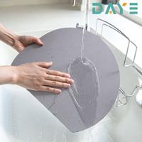 Planche à découper en polyuréthane thermoplastique demi-lune personnalisée, planche à découper en TPU pour accessoires de cuisine, vente en gros