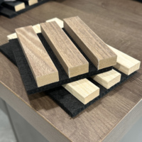 Panneau acoustique moderne en lattes de bois, placage bois, fibre de polyester PET, rayures verticales rainurées, insonorisant, fluorescent, pour bureau et maison