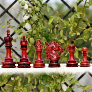 Jeu d'échecs en bois fait main de qualité supérieure, série Dragon, pour l'extérieur, avec personnalisation, couleur marron, pliable, respectueux de l'environnement - Product Image 1