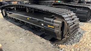 Excavatrice sur chenilles Volvo EC290 d'occasion, 29 tonnes, bonnes performances, faible nombre d'heures de travail, moteur EPA CE, pompe hydraulique. - Product Image 4