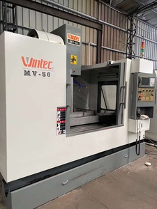 Fraiseuse CNC Wintec <span class=keywords><strong>VMC</strong></span> 1160 d'occasion bon marché Taiwan verticale avec contrôle FANUC 3 axes Broche conique BT40 Broche simple - Product Image 6