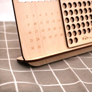 Calendrier de bureau en <span class=keywords><strong>bois</strong></span> multifonction Agenda quotidien hebdomadaire mensuel perpétuel avec affichage de logo personnalisé Tableau calendrier de table - Product Image 5