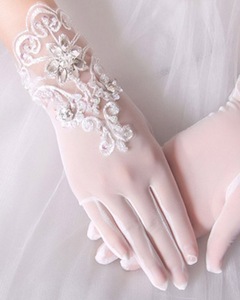 Gants de mariage courts <span class=keywords><strong>en</strong></span> <span class=keywords><strong>tulle</strong></span> mariée longueur poignet dentelle appliquée gants perlés pour mitaines de fête pour accessoires de mariage - Product Image 6
