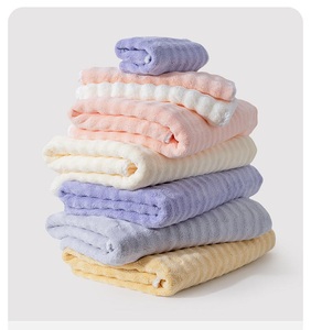 Juego de Toallas de Baño de Felpa de Coral de Color Sólido al por Mayor, Ecológicas, de Secado Rápido, Absorbentes de Microfibra, Suaves, a Prueba de Niños, Tejidas para el Hogar - Product Image 3