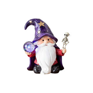 ウィザードノームフィギュア - カスタムポリレジン製、LEDクリスタルボール＆スケルトンスタッフ、遊び心のあるハロウィン装飾（家と庭用） - Product Image 2
