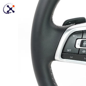 Volants <span class=keywords><strong>sport</strong></span> personnalisés en cuir classique pour Volkswagen Golf MK7/7.5 GTI R 2013-2020 - Product Image 4