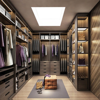Idées de design de placards et vestiaires modernes pour chambres à coucher, avec armoires de luxe sur mesure et dressing