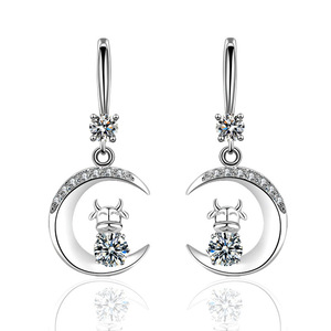 Orecchini Pendenti Creativi a Forma di Bue e Luna per Donne, Design Elegante a Goccia, Gioielli alla Moda, Regalo Portafortuna - Product Image 6