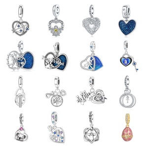 Ciondoli a <span class=keywords><strong>Cuore</strong></span> in Lega di Rame Placcato Argento con Zirconi 'Migliore Amico' - Perline Pendenti Amorevoli per Bracciali e Collane Personalizzate di Tendenza - Product Image 1