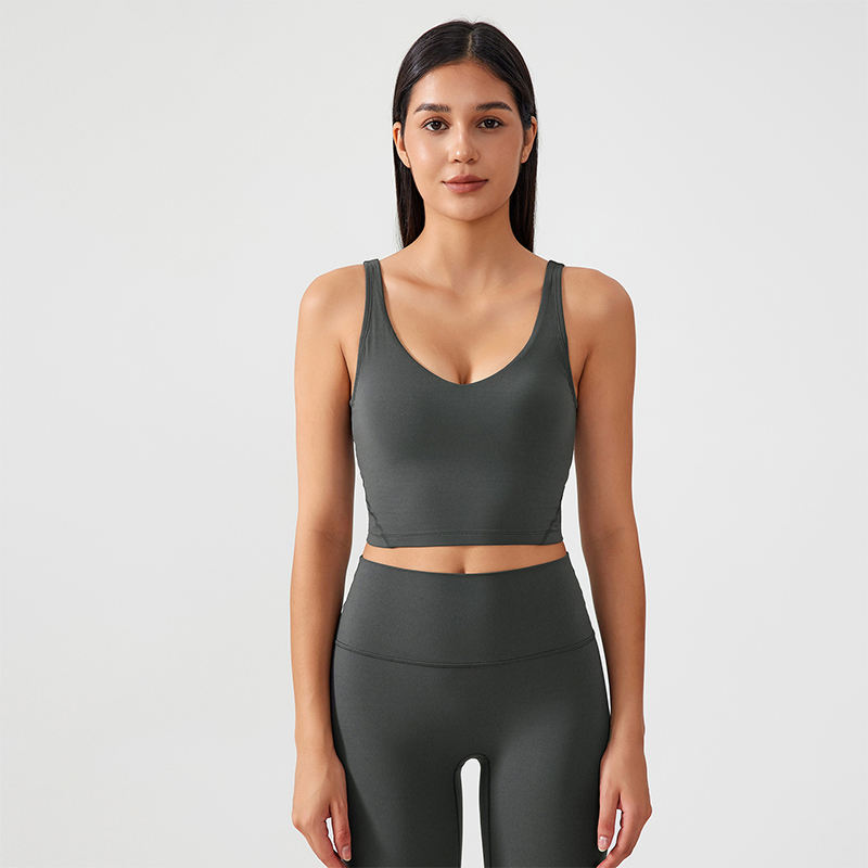 สีเทาเข้ม