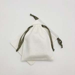 Sac en toile de coton biologique blanc naturel personnalisé avec cordon de serrage, pochette cadeau, emballage pour boucles d'oreilles, sacs à bijoux - Product Image 5