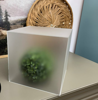 Boîte de présentation en acrylique givré à 5 faces personnalisée RAYI - Vitrine en plexiglas - Boîte de rangement en Lucitec givré