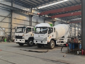 Fournisseur supérieur de <span class=keywords><strong>camion</strong></span> de mélangeur concret de la Chine avec le <span class=keywords><strong>prix</strong></span> direct d'usine et la <span class=keywords><strong>livraison</strong></span> rapide - Product Image 4