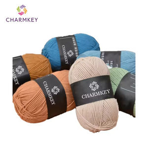 Fabricant en gros 4ply acrylique coloré <span class=keywords><strong>fil</strong></span> de lait de <span class=keywords><strong>coton</strong></span> pour <span class=keywords><strong>tricoter</strong></span> <span class=keywords><strong>à</strong></span> la main - Product Image 3