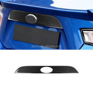 De fibra de carbono posterior tronco emblema insignia cubierta de la etiqueta engomada de protección contra arañazos Trim para Toyota GT86 FT86 ZN6 Subaru <span class=keywords><strong>BRZ</strong></span> 2013-2020 - Product Image 2