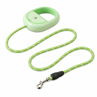 Nouvelle laisse pour chat et chien en ABS souple, avec distributeur de sacs à déjections prêt à l'emploi, anti-traction, simple et tendance, pour chiens de petite et moyenne taille