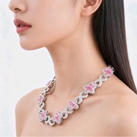 Bestseller Luxuriöse Blumen-Statement-Halskette Silber/Gold Plattiert Legierungskette mit Rosa CZ-Einlage Braut-Choker Hochzeits-Bankett-Geschenk