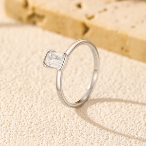 S925 <b>Silver</b> Women's <b>Emerald</b> Cut Zircon Engagement <b>Ring</b> Bezel Setting Classic Style <b>Emerald</b> Cut Bezel <b>Ring</b> - Product Image 6