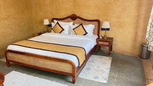 Dormitorio de madera Hotel de dormitorio de diseño mínimo con cama doble de ratán orgánico más vendidos - Product Image 2