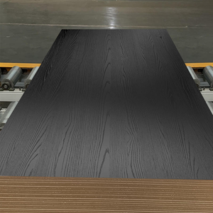 Ventes chaudes Panneaux de fibres 3mm 4mm 5mm 6mm 9mm 12mm 15mm 18mm Panneaux de <span class=keywords><strong>bois</strong></span> stratifiés blancs mélaminés <span class=keywords><strong>MDF</strong></span> HDF pour meubles - Product Image 4