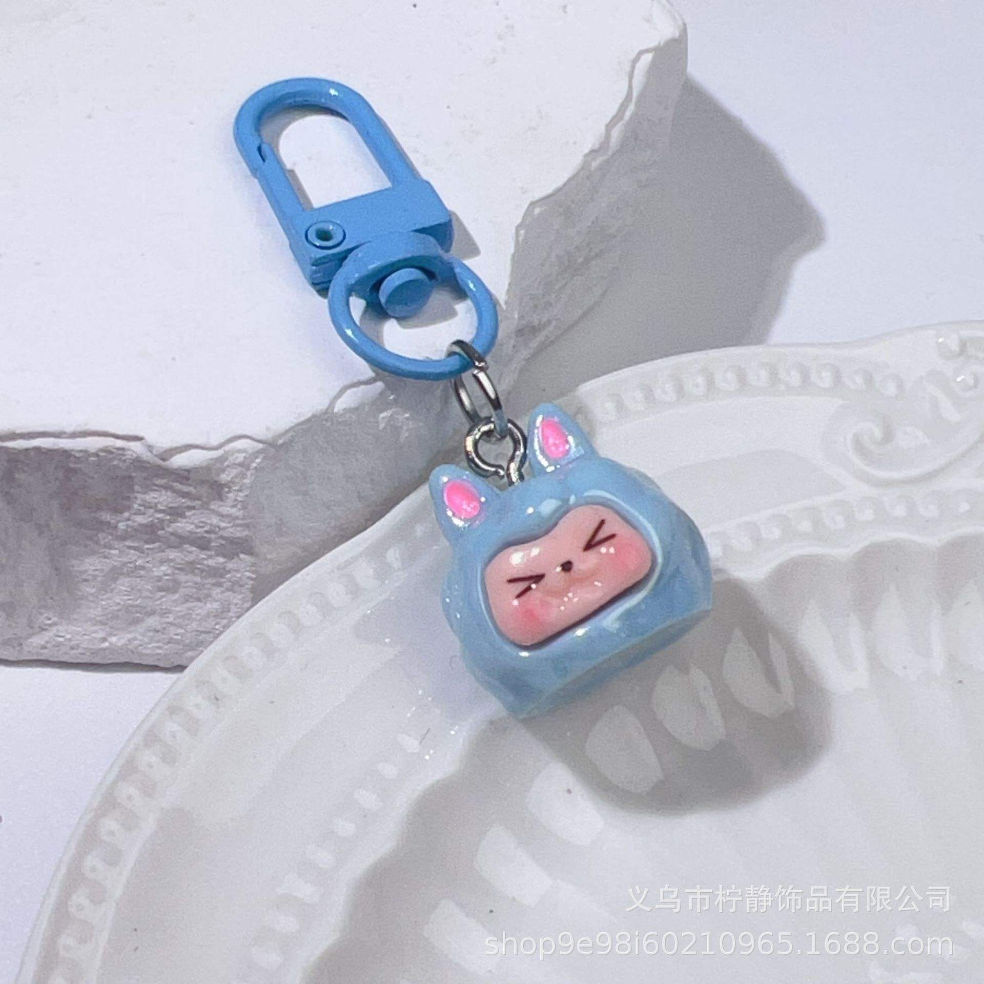 Kiki สีน้ำเงิน