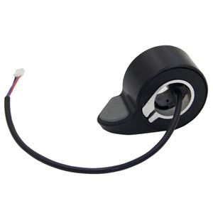 Accélérateur de vitesse pour trottinette électrique Max G30D avec capteur de commande au pouce pour trottinettes - Product Image 2