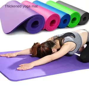 Lezyan kaliteli ucuz anti-gözyaşı yüksek yoğunluklu NBR köpük Yoga Mat ev spor dışında aktivite spor matı çocuk egzersiz