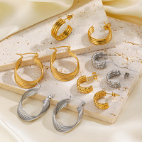 Boucles d'oreilles tendance en acier inoxydable style Instagram européen et américain pour femmes, clous en titane plaqué or en forme de C avec empiècements