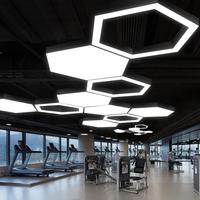 Jpungsun personnalisé moderne suspendu LED hexagone suspension bureau salle de sport plafonnier en fer matériel pour magasins