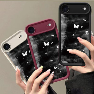 เคสโทรศัพท์ iPhone 17 ดีไซน์เท่สไตล์ยุโรปและอเมริกา ลายผีเสื้อสีเข้ม ทรายเพชร ป้องกันการกระแทกแบบเต็มตัว - Product Image 1