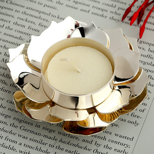 Support de Bougie Lotus Plaqué Argent Élégant et Décoratif pour Décoration Diwali, Cadeaux Festifs et Espaces de Méditation - Product Image 5