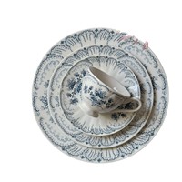 Assiettes de table en porcelaine fine imprimées de fleurs bleues européennes, motif muguet, vaisselle et assiettes de service vintage