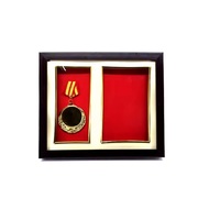 Plaque d'affichage métallique de qualité supérieure avec certificat de médaille, écologique, 11x9 pouces, pour récompenses pour services de longue durée - Fournisseur en gros Inde