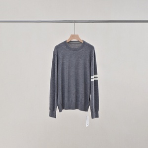 เสื้อสเวตเตอร์ไหมพรมผู้ชาย ปิร่ง 12 เข็ม 2/30 37.5 องศา ควบคุมอุณหภูมิคงที่ สำหรับฤดูหนาว สไตล์ลำลองทางธุรกิจ ตัดเย็บแบบคอนทราสต์ - Product Image 1