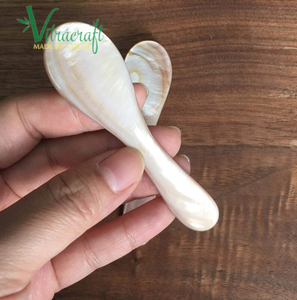 Les cuillères parfaites pour servir le Caviar Fabriqué à partir de nacre rose naturelle Parfait pour servir le Caviar Taille 10.5cm - Product Image 4