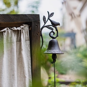 Campana de Hierro Forjado Estilo Europeo con Diseño de Flores y Pájaros, Campana Vintage de Manivela para Jardín, Decoración de Pared, Adorno para Puerta - Product Image 3