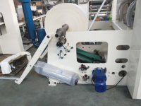 Machine à fabriquer des serviettes en papier à prix abordable, contrôlée par PLC, avec moteur à engrenages, haute capacité, et pompe pour machine à plier le papier tissu