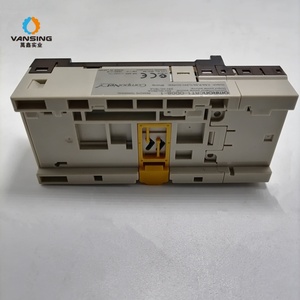 Module PLC OMRON CRT-ID08-1 pour ligne de production de papier ondulé, composants électriques - Product Image 1