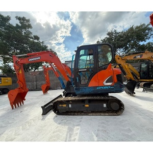 Mini-excavatrice sur chenilles DOOSAN DX60-9C d'occasion de haute qualité, 6 tonnes, pour projets de construction - Product Image 3