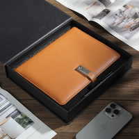 CARDSILK – Coffret Cadeau d'Entreprise Personnalisé avec Logo : Carnet, Batterie Externe et Cadeau de Luxe pour Événements Corporatifs et Cadeaux de Fêtes de Bureau