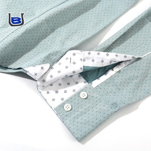 Venta al por mayor OEM <span class=keywords><strong>Caballero</strong></span> patrón de lunares Vestido de <span class=keywords><strong>manga</strong></span> larga para hombre personalizado botón Arriba <span class=keywords><strong>camisa</strong></span> impresión Dobby <span class=keywords><strong>camisa</strong></span> - Product Image 5