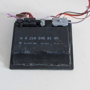 Unità di Controllo Chiusura Centralizzata Mercedes W210 95-02 A2105450105 7895 16-3-B-1 - Product Image 1