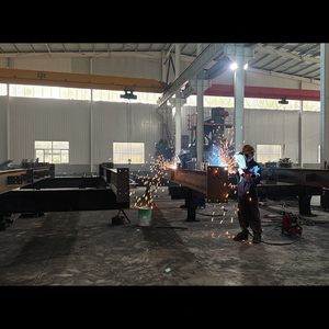 โครงสร้างเหล็ก C อาคารคลังสินค้าโครงสร้างโลหะบ้านสำเร็จรูปพร้อมระเบียงการออกแบบที่ดีที่สุด - Product Image 1