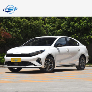 <span class=keywords><strong>Kia</strong></span> K3 2025 1.5L IVT Berline Compacte 5 Places Voiture Familiale Conduite à Gauche Essence - Product Image 2
