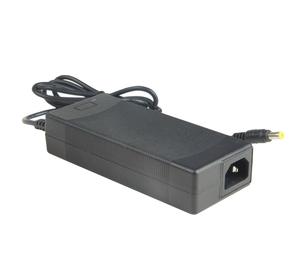Adaptador de Corriente de Escritorio de Alta Eficiencia de 65 W y 52 V - Product Image 3
