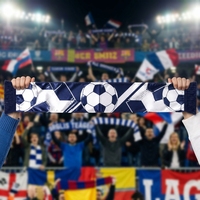 Écharpe de supporter de football personnalisée 145x15cm en satin polyester avec pompons pour les jours de match Vente en gros